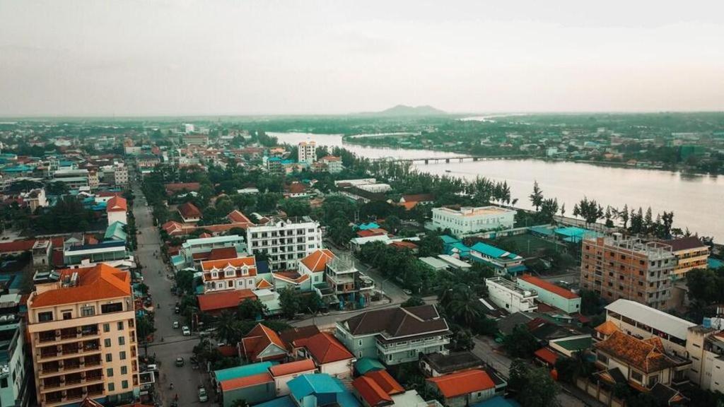 Boutique Kampot Hotel Extérieur photo